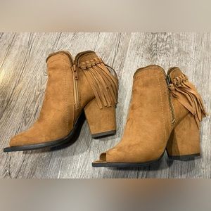 DV Dolce Vita For Target Fringe Booties Size 7.5